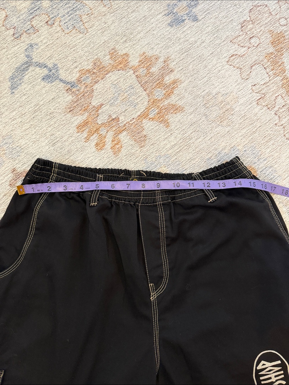 Harmonie Black Y2K Cargo Bermuda Shorts World Graphic L - Picture 3 of 7